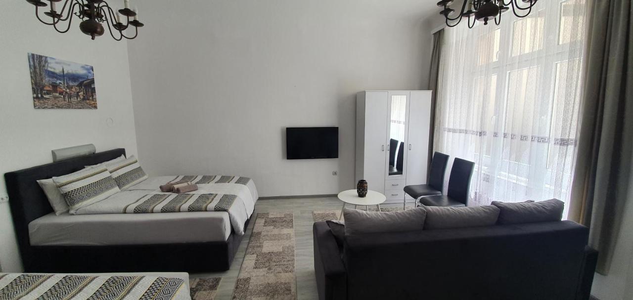 Ferhadija A&E Apartment 塞拉耶佛 外观 照片
