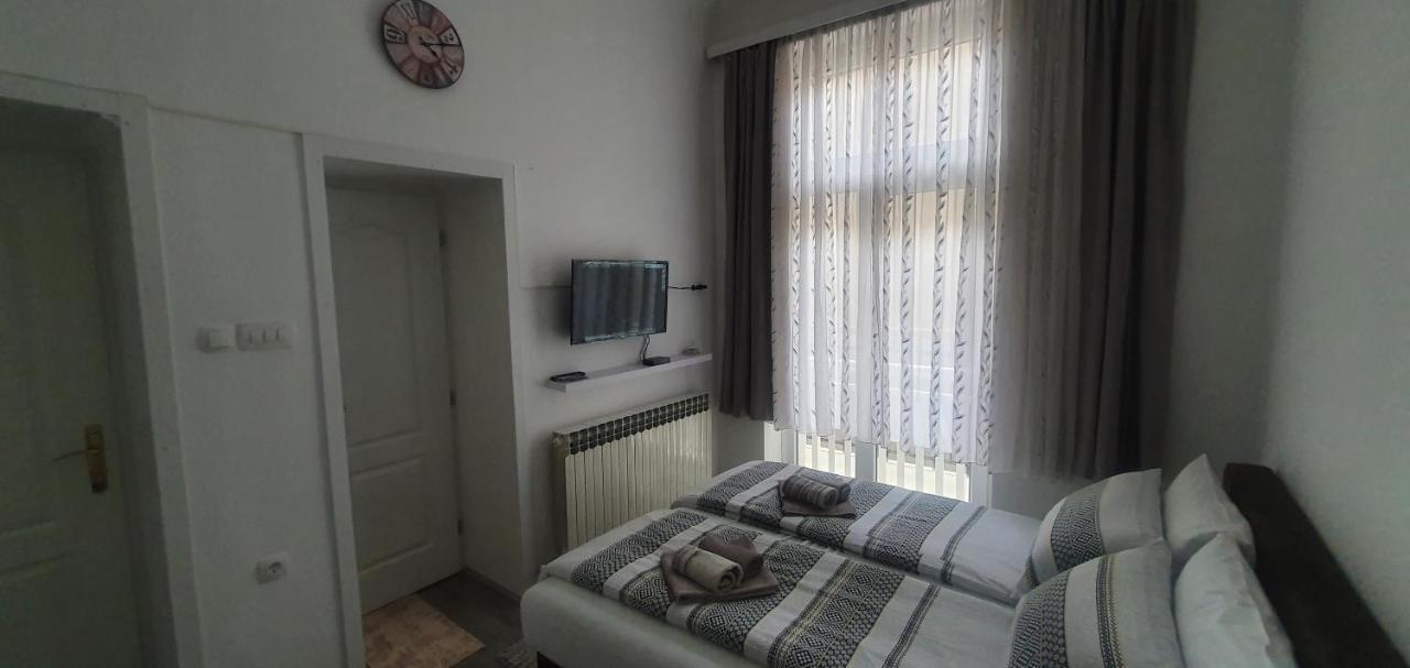 Ferhadija A&E Apartment 塞拉耶佛 外观 照片
